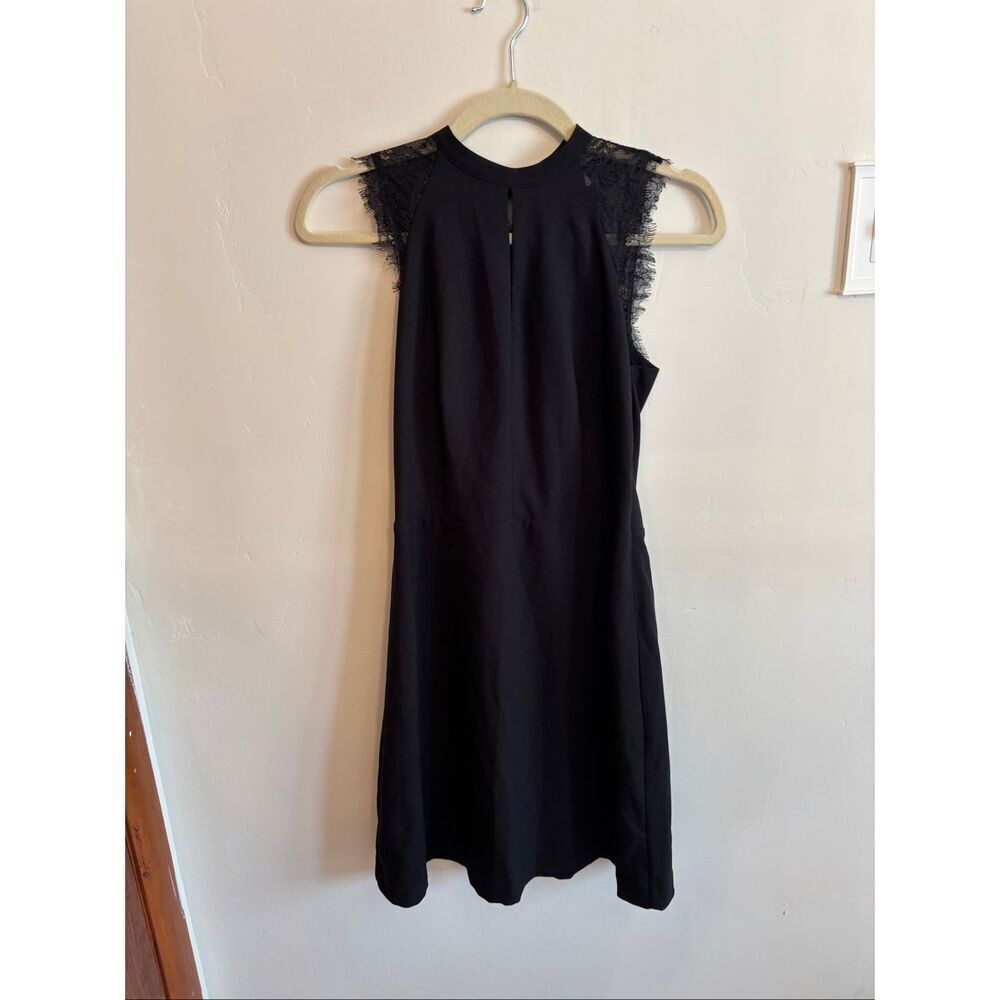Michael Kors Lace-Trimmed Crepe Dress Size 00 Black Keyhole Semi-Formal Above Kn